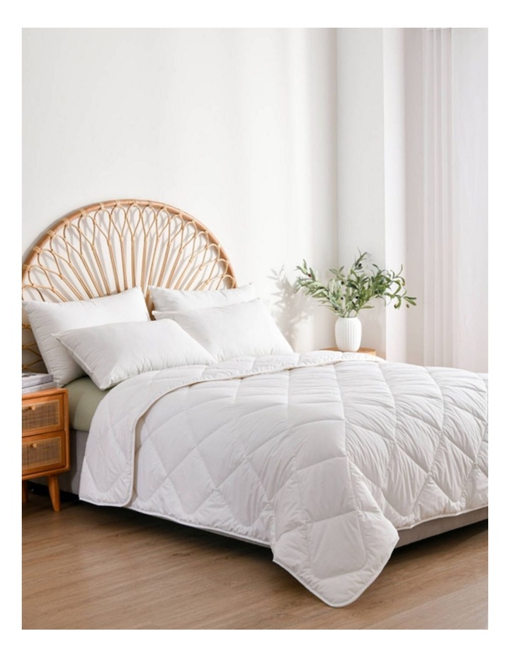 Everyday Wool Quilt in White image 1