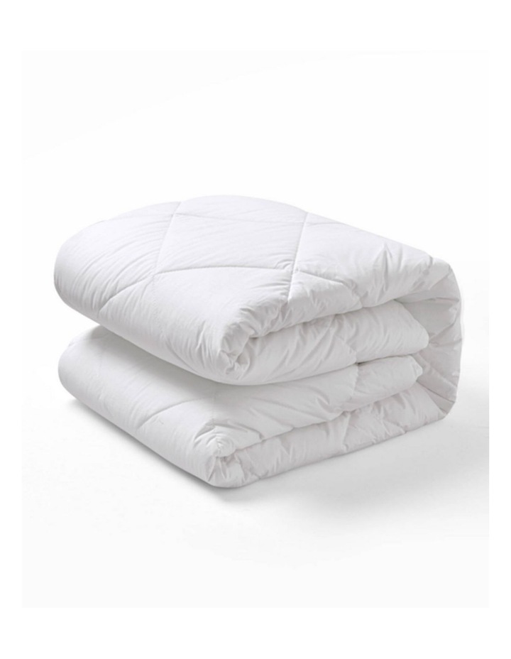 Everyday Wool Quilt in White image 3