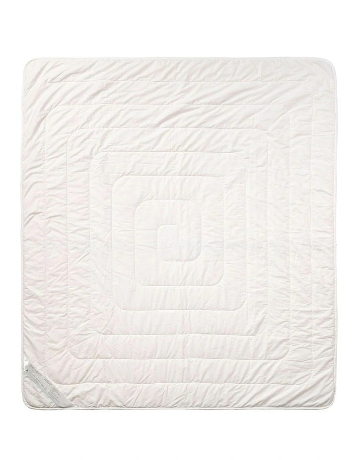 Super Cool Australian Wool Cotton Quilt in White image 7