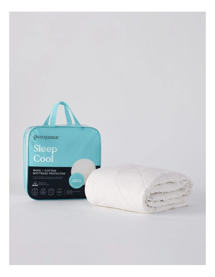 Sleep Cool Wool/Cotton Mattress Protector in White image 1