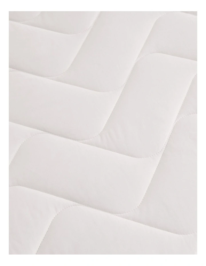 Sleep Cool Wool/Cotton Mattress Protector in White image 4