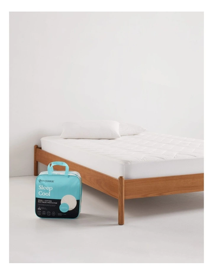 Sleep Cool Wool/Cotton Mattress Protector in White image 6