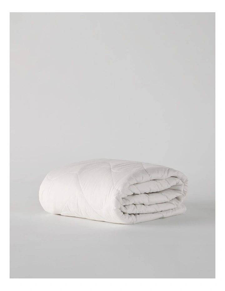 Sleep Cool Wool/Cotton Mattress Protector in White image 7