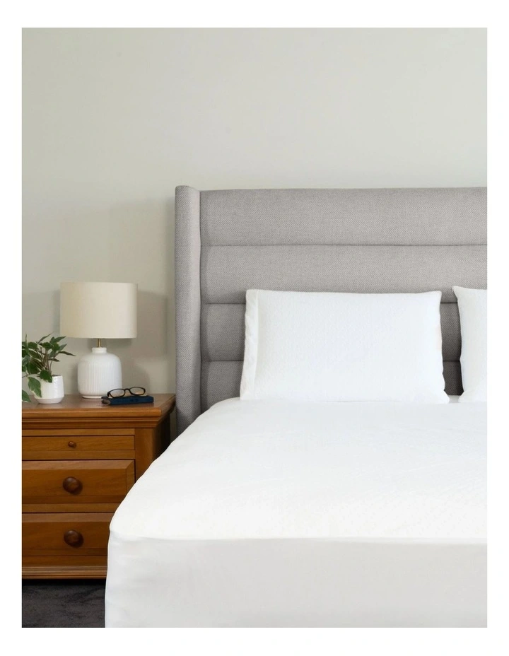 Bamboo Waterproof Mattress Protector in White image 2