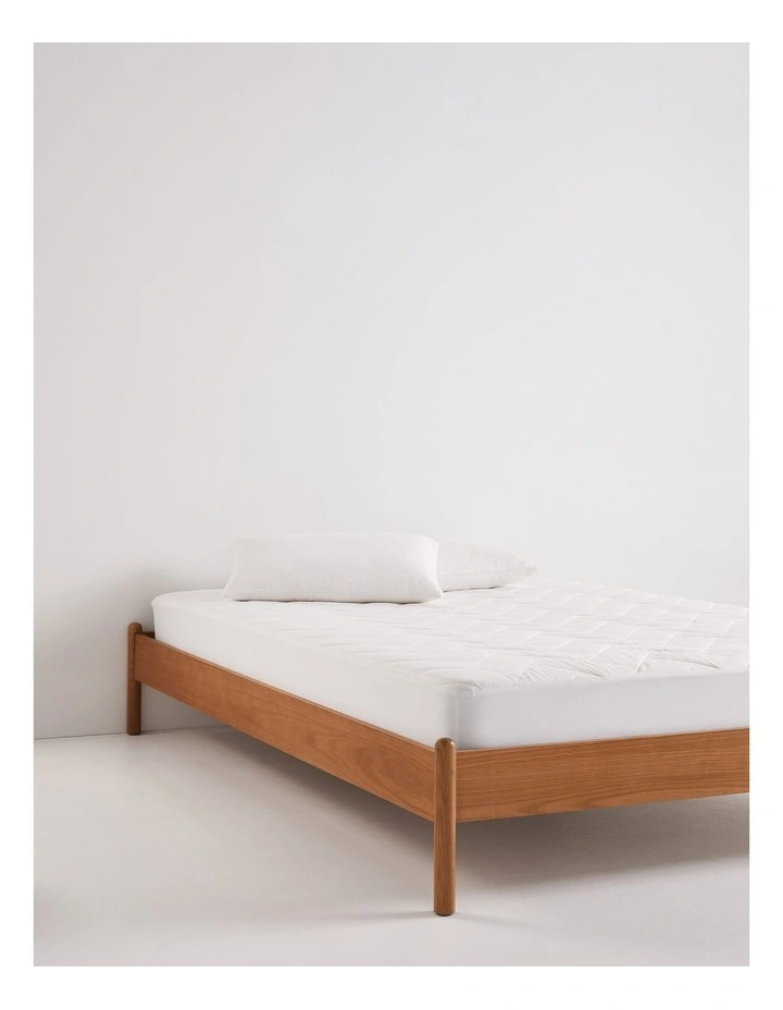 Sleep Cool & Dry Waterproof Mattress Protector Quilted Wool / Cotton image 4