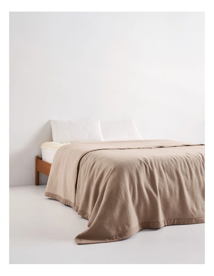 Henley Australian Merino Luxury Wool Blanket in Brown image 3