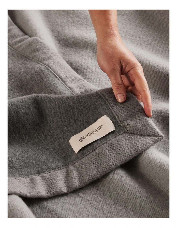 Henley Australian Merino Luxury Wool Blanket in Grey image 2