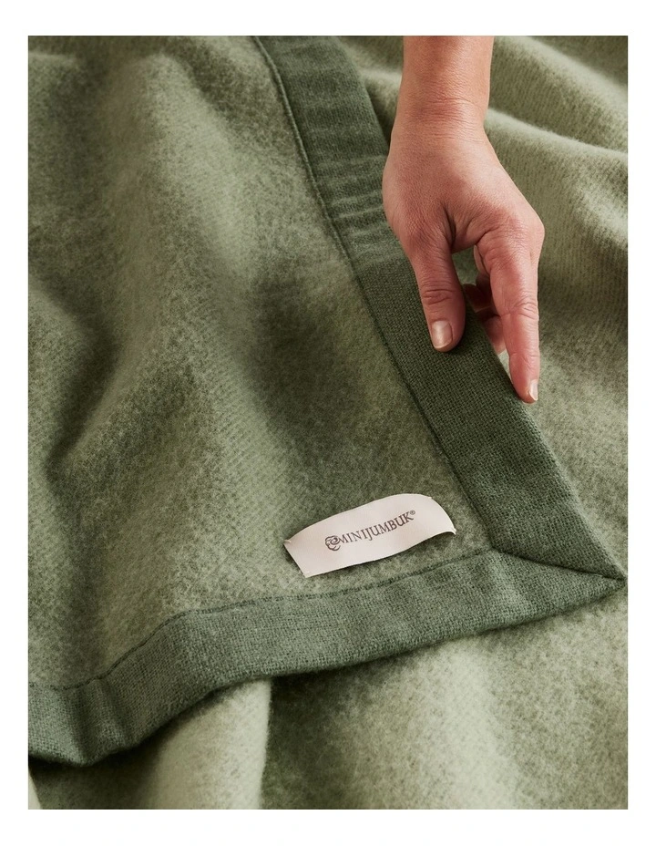 Henley Australian Merino Luxury Wool Blanket in Green image 2