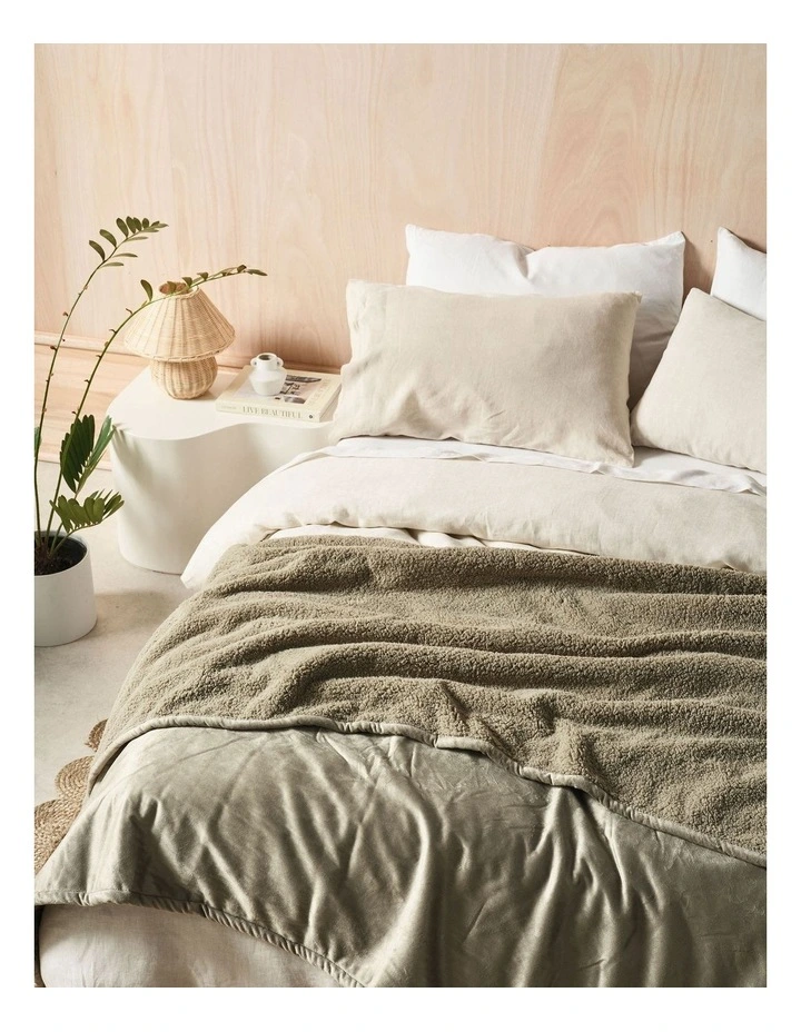 Sena Blanket in Sage image 2