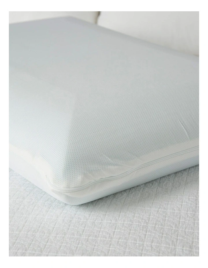 Sleep Harmony Gel Pillow in White image 3