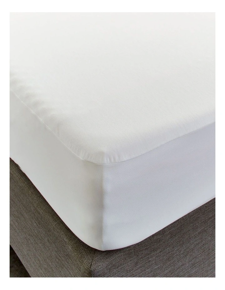 Elegance Tencel Jersey Mattress Protector in White image 4