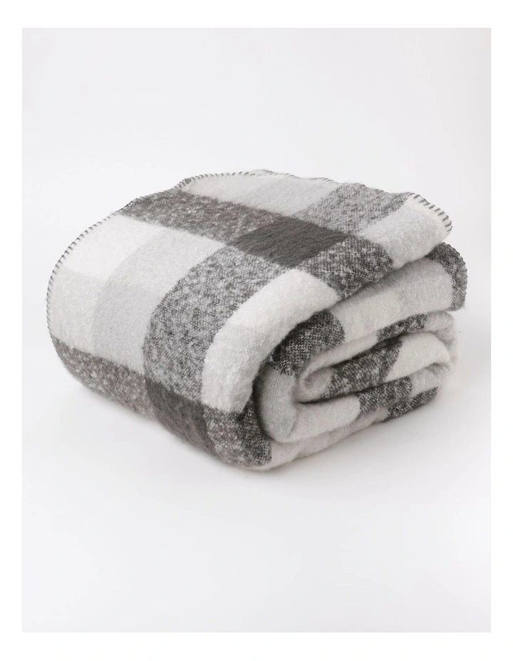 Sherpa Blanket in Black image 2