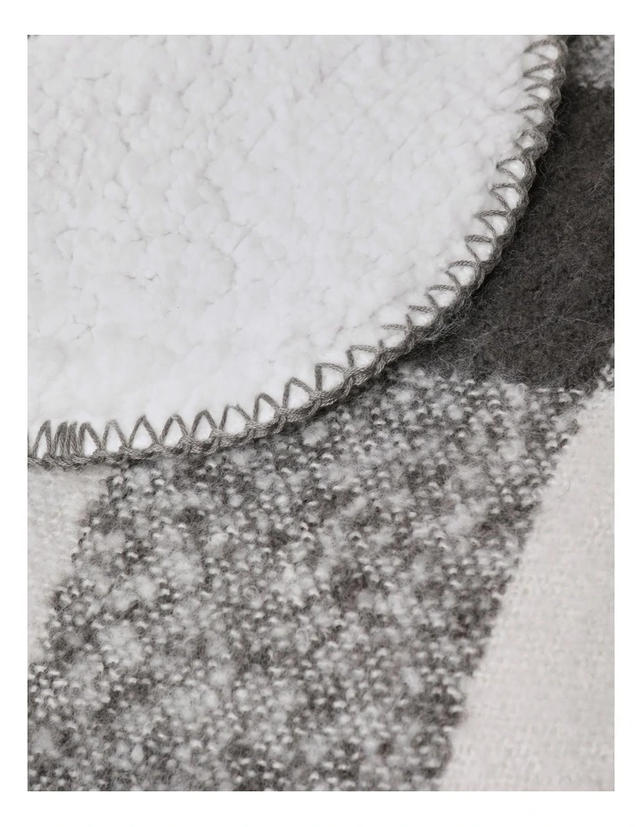 Sherpa Blanket in Black image 3