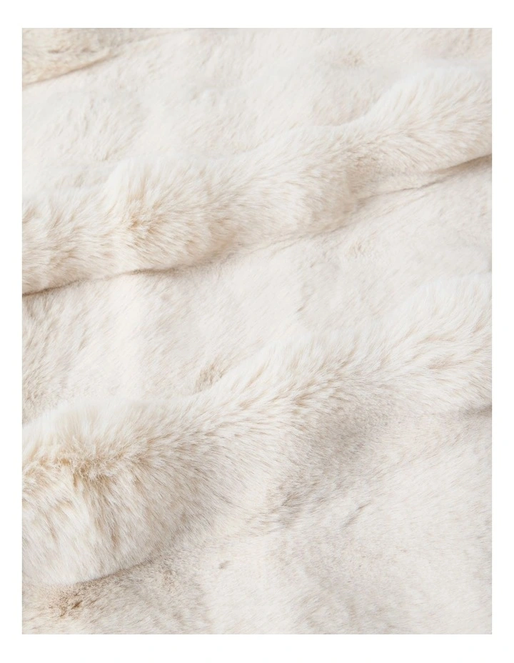 Evelyn Faux Fur Blanket in Champagne image 3