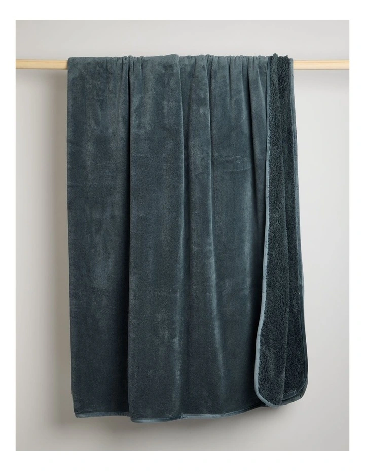 Reversible Sherpa Blanket in Charcoal image 3