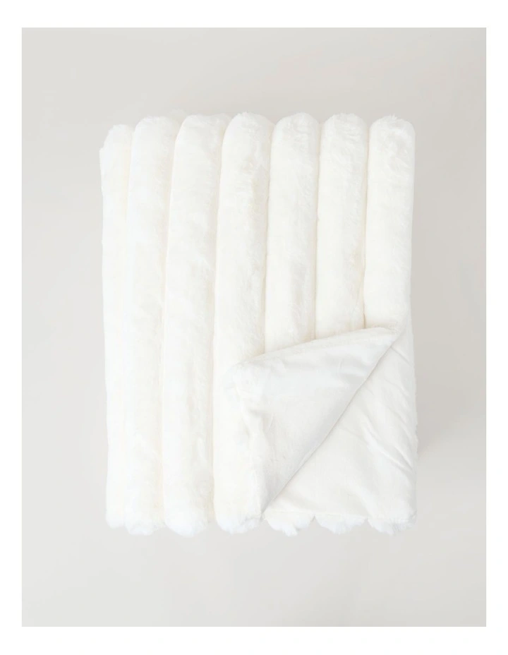 Chunky Rib Blanket in Winter White image 1