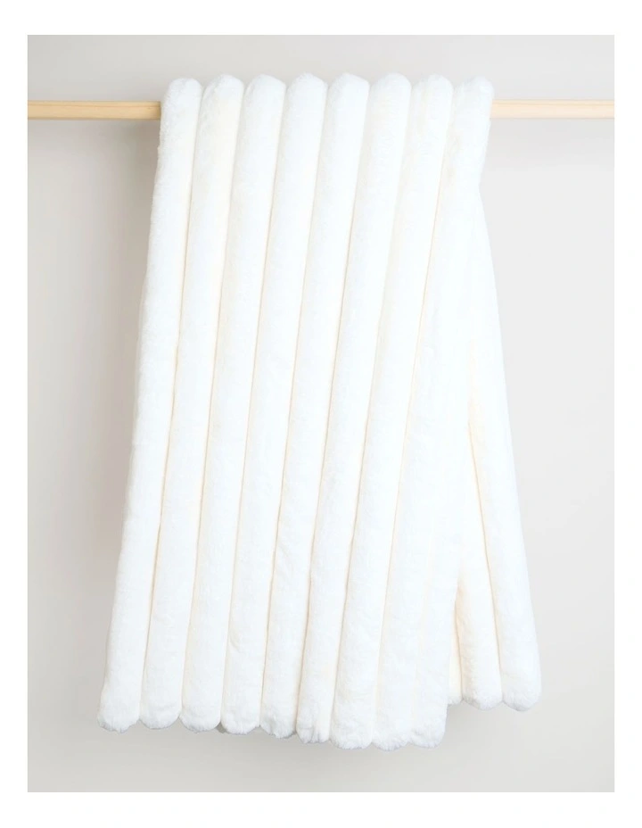 Chunky Rib Blanket in Winter White image 4