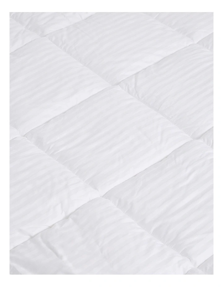 Hotel Collection Quilt in White image 2