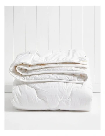 Warm Wool Quilt in White