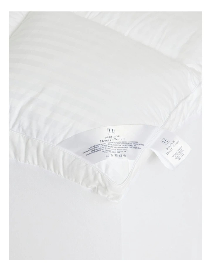 Hotel Collection Topper Queen Size in White image 4