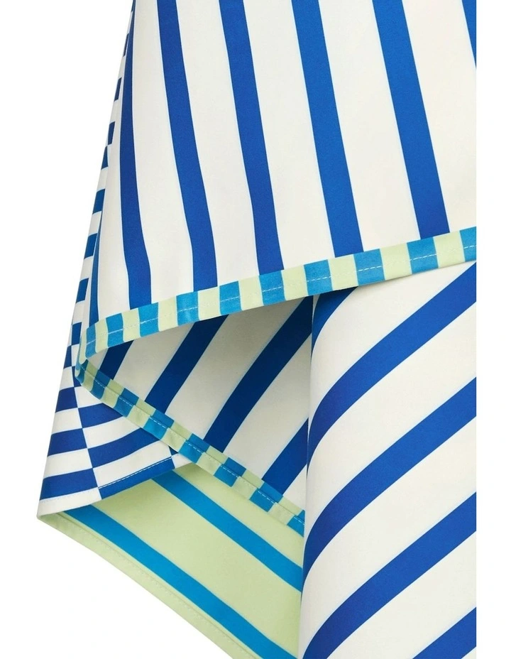 Designer Collection Beach Towel in Blueberry Spritz image 6