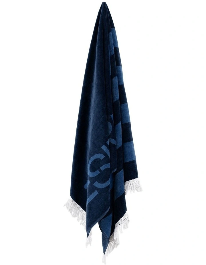 Horizon Beach Towel in Navy image 2