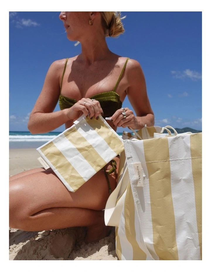 Carryall Beach Bag in Butternut image 7