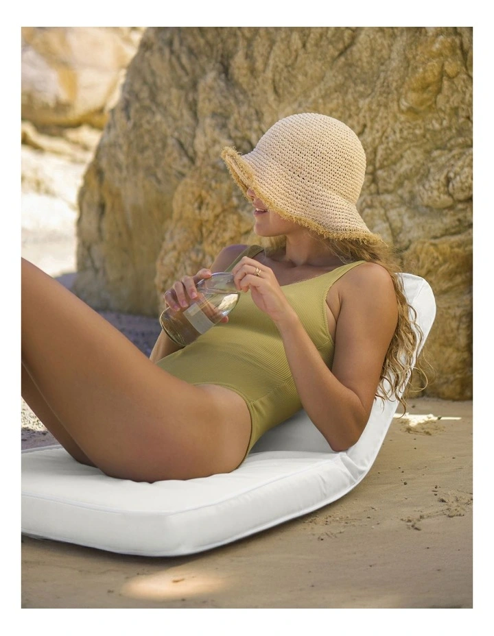 Take Anywhere Folding Chair Casa in Cream image 2