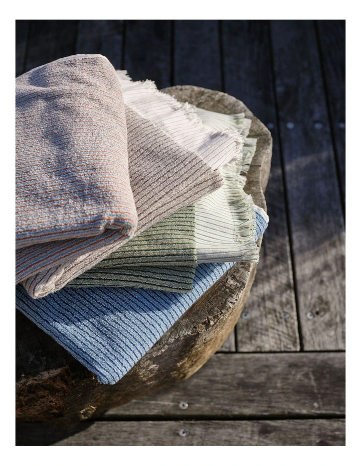 Alara Towel Range in Green image 4