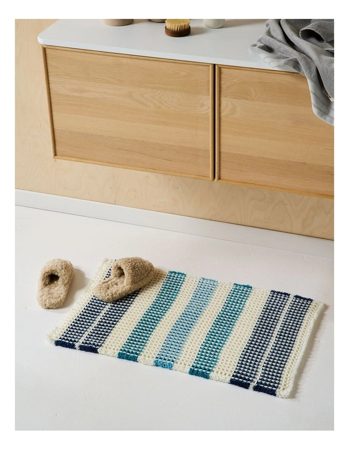 Ravello Bath Mat in Blue image 2