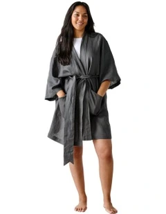 Nimes Short Robe in Magnet