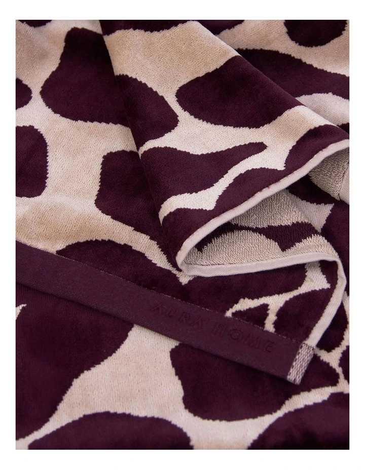Palma Petal Australian Cotton Towel Set in Mulberry image 7