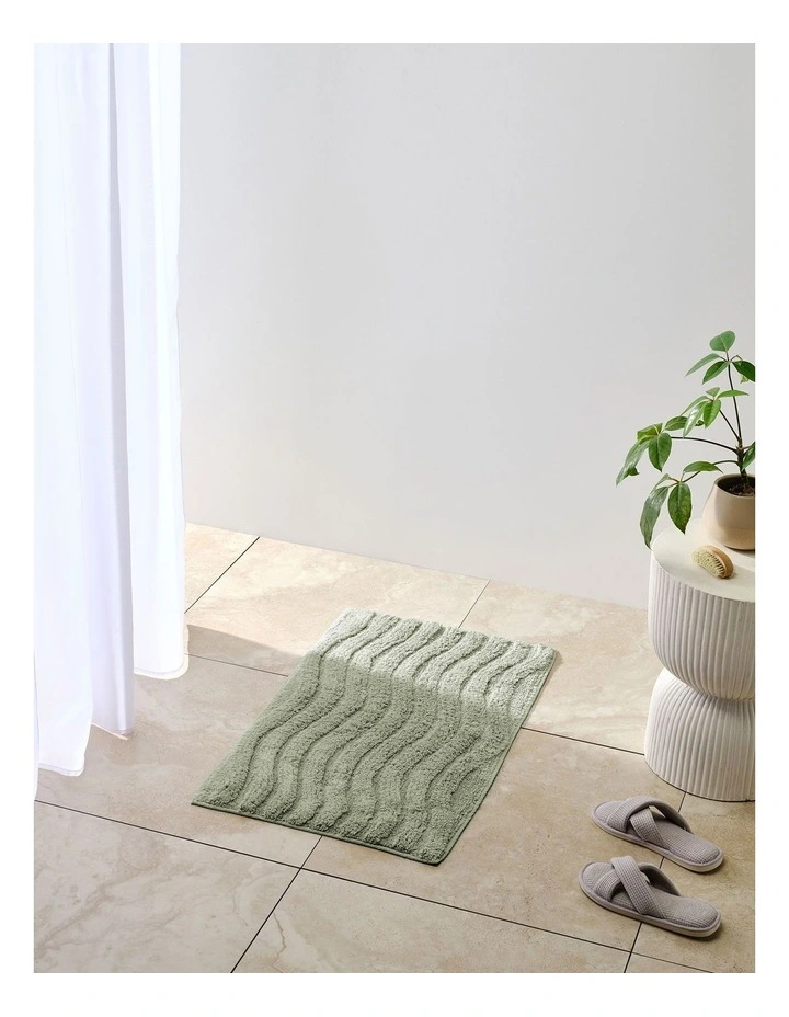Tamber Bath Mat in Green image 2