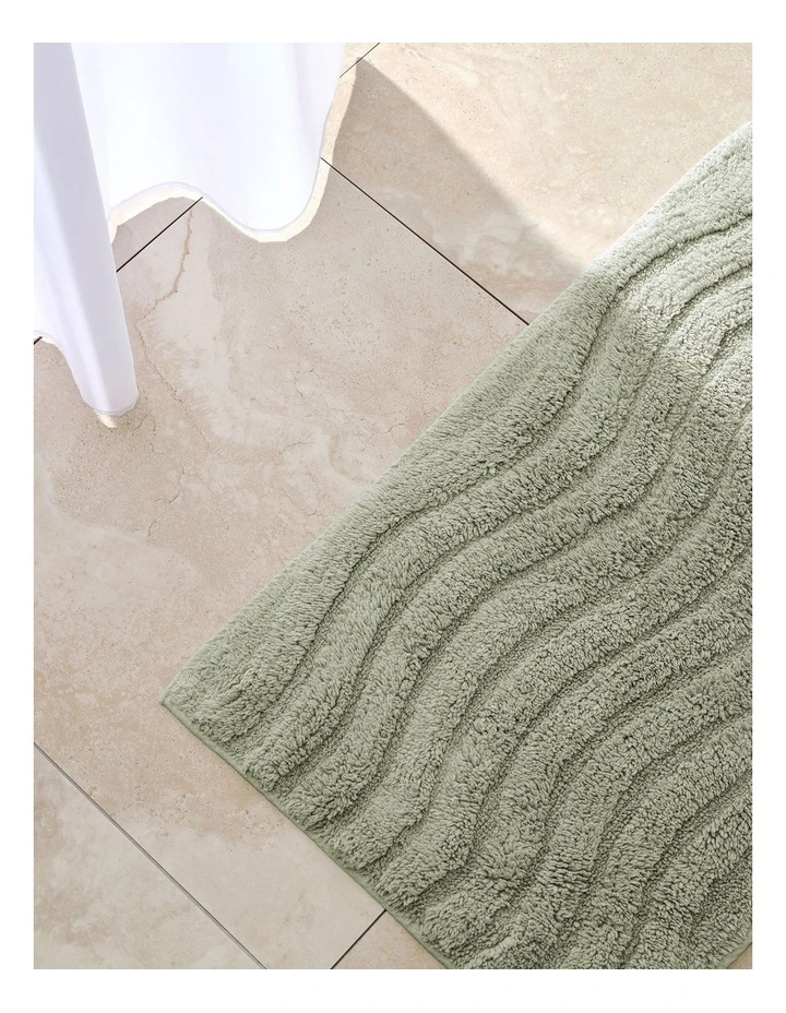 Tamber Bath Mat in Green image 3