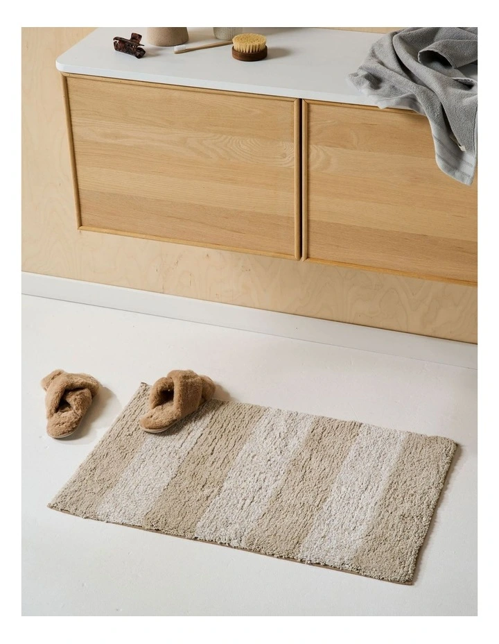 Duo Tone Bath Mat in Beige image 2