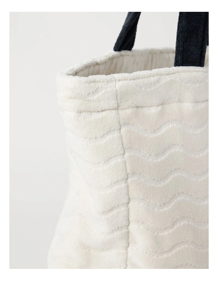 Wave Beach Bag in Cream image 5