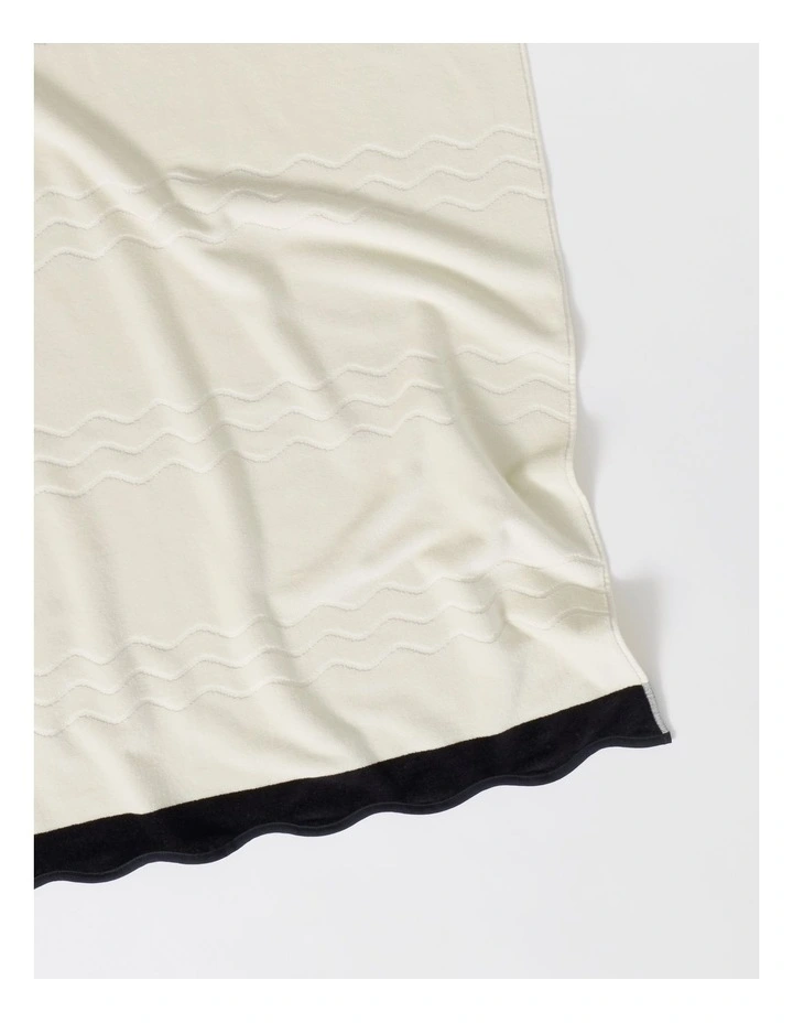Wave Beach Towel in Cream image 3