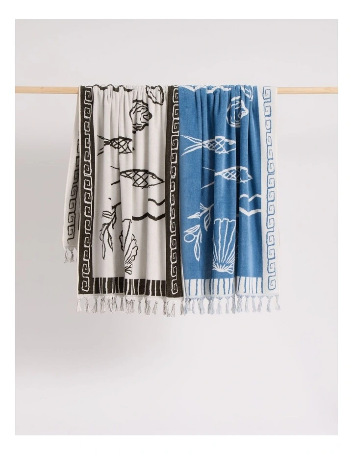 Fish Beach Towel in Green image 4