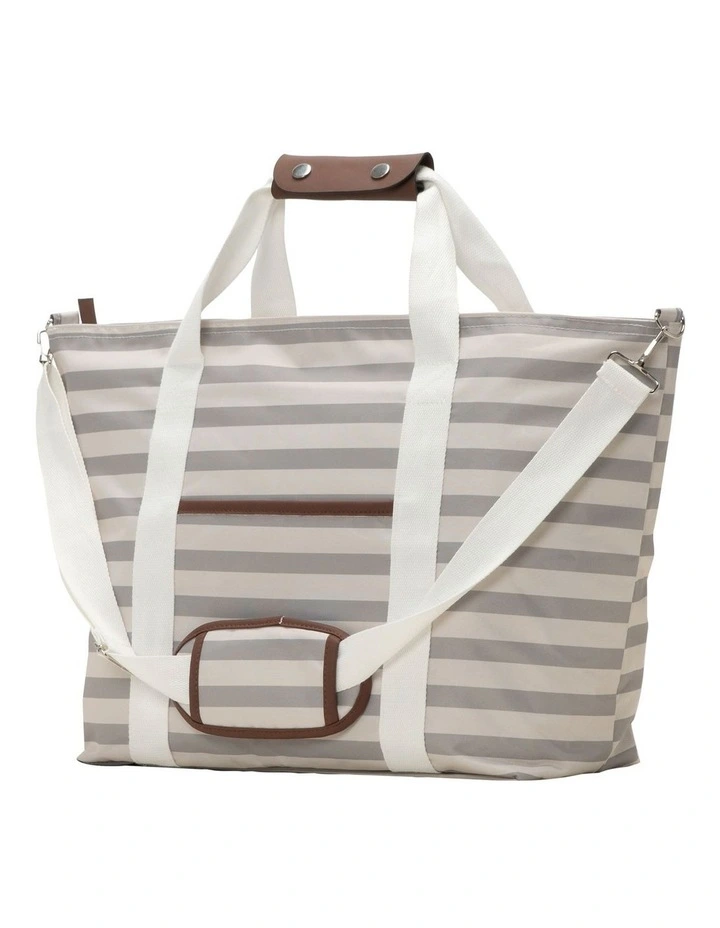 Beach Tote in Green image 2