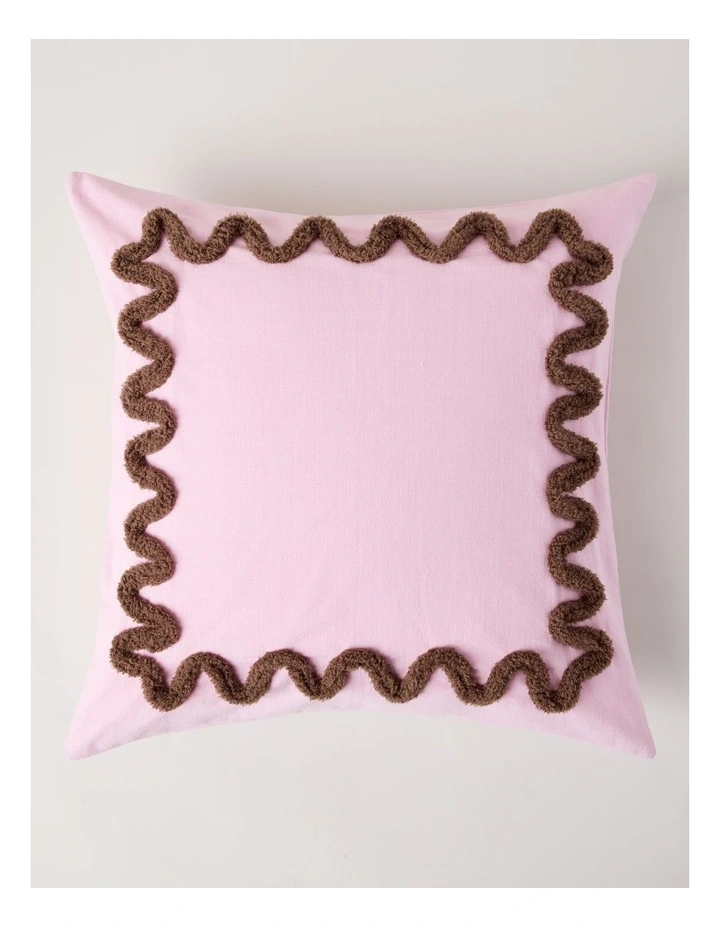 Vue Wavy Cushion in Pink image 1