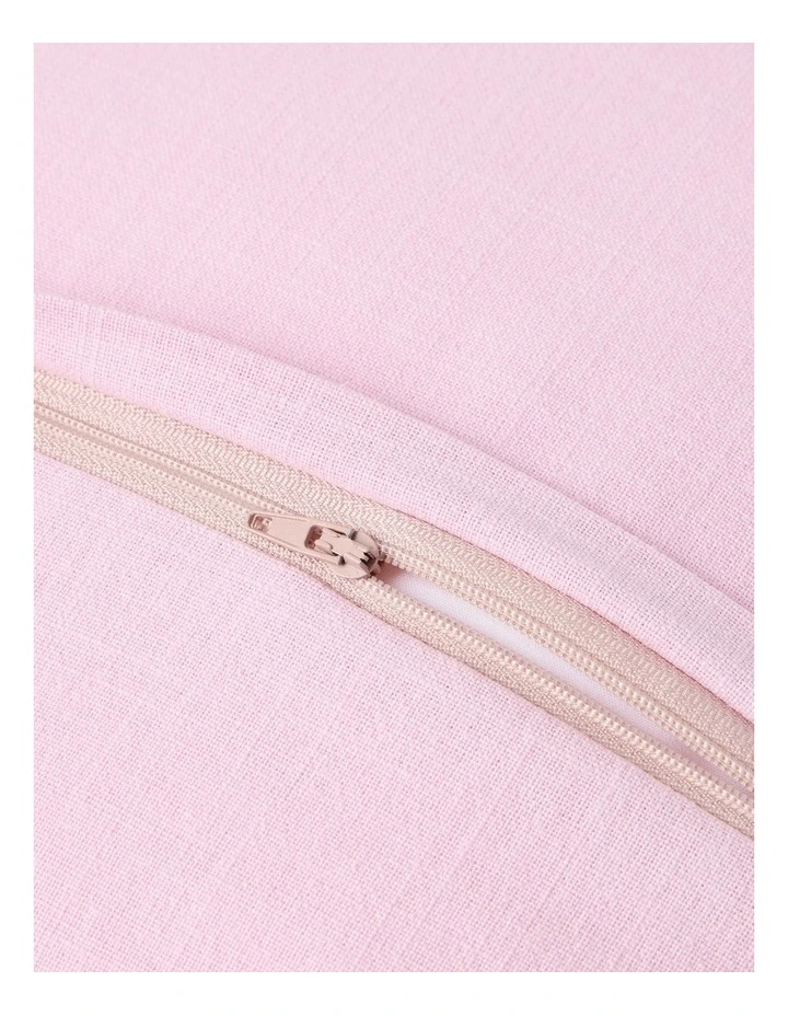 Vue Wavy Cushion in Pink image 4
