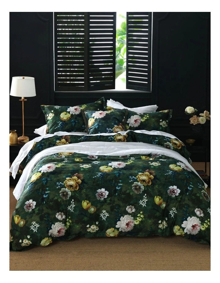 Lorenza Quilt Cover Set in Multi image 1