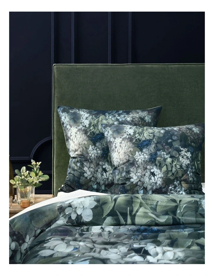 Eisa Quilt Cover Set In Multi image 4