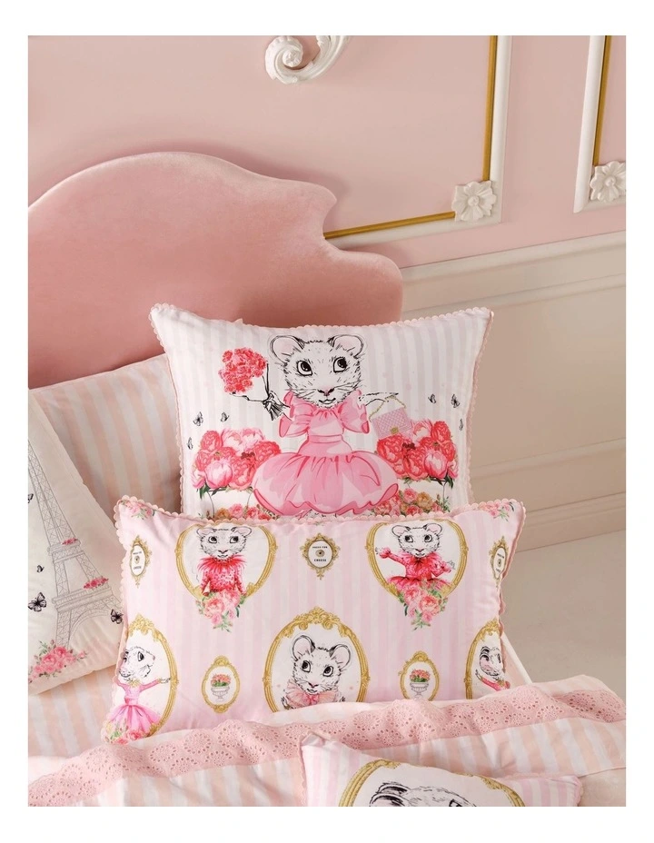 Portraits Of Paris Quilt Cover Set in Pink image 3