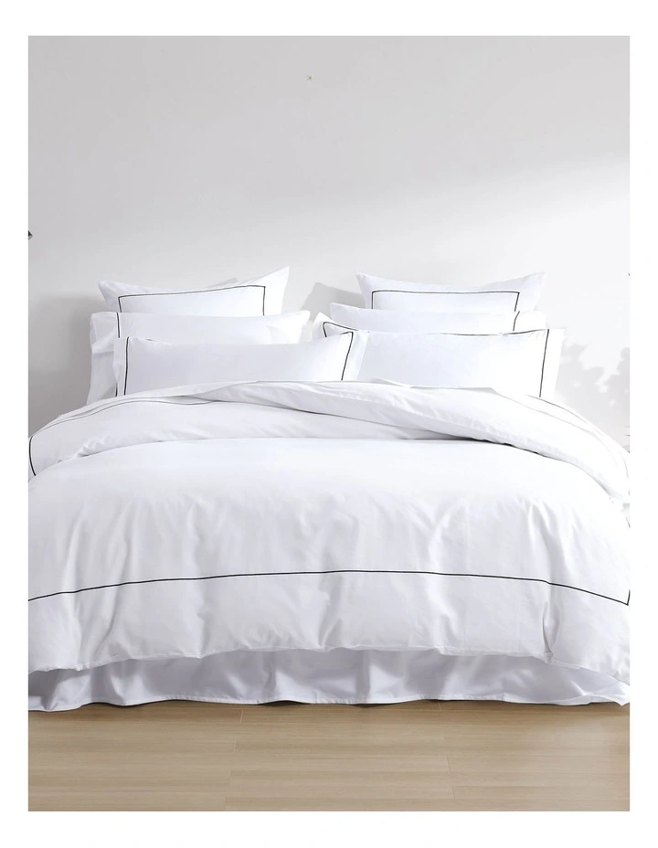 1250Thread Count Triblend Quilt Cover Set in White image 1