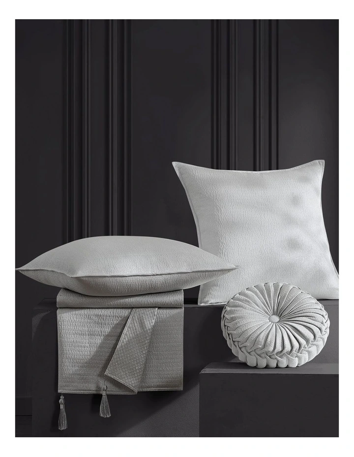 Octavia Bed Throw in Silver image 2