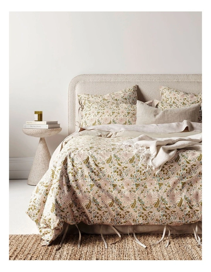 Oasis Quilt Cover in Blush image 1