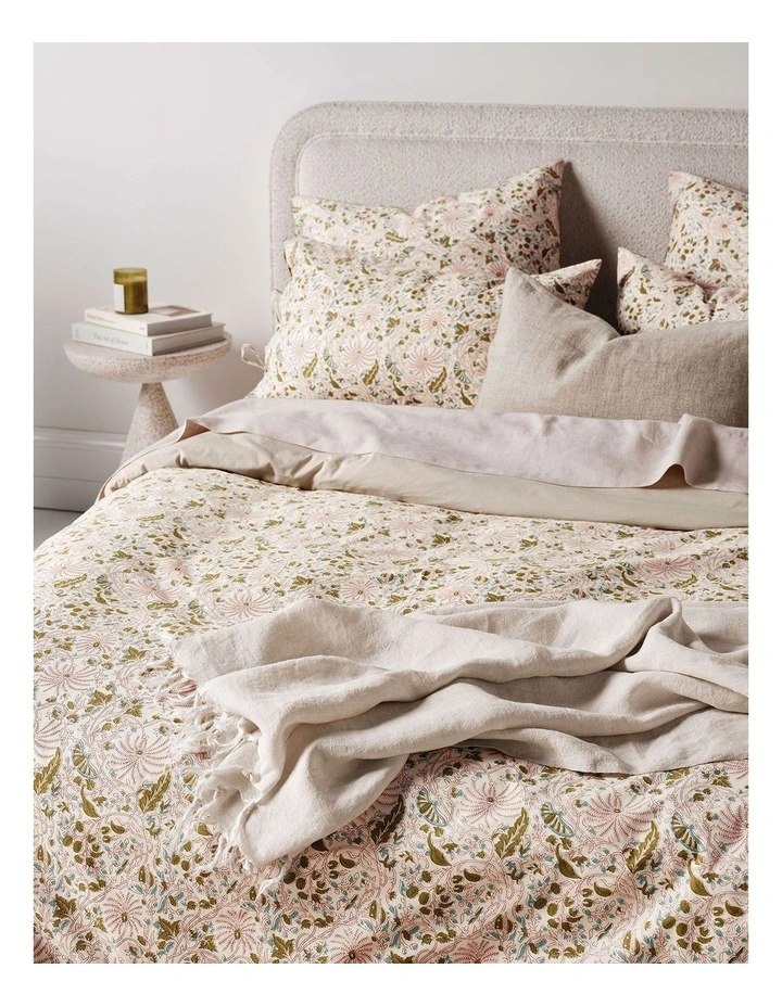 Oasis Quilt Cover in Blush image 2