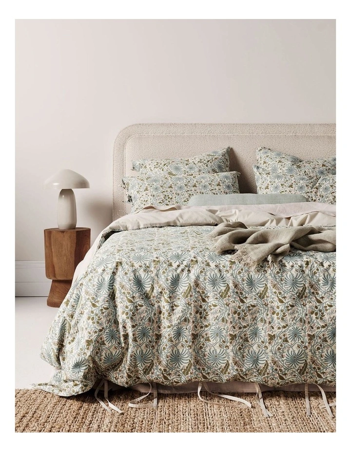 Oasis Quilt Cover in Teal image 1