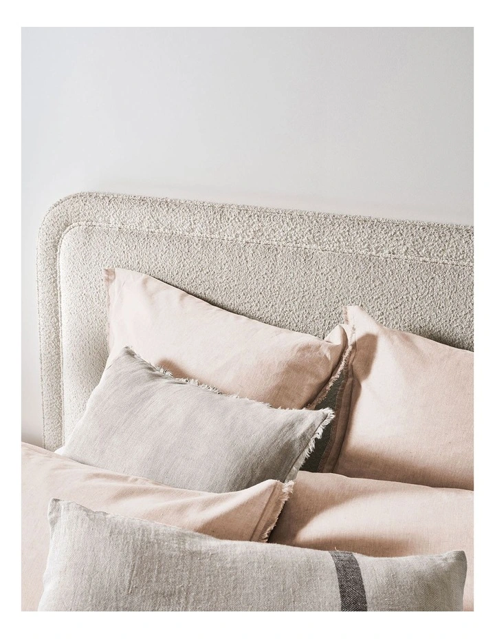 Fringe Bedlinen Collection in Shell Pink image 2